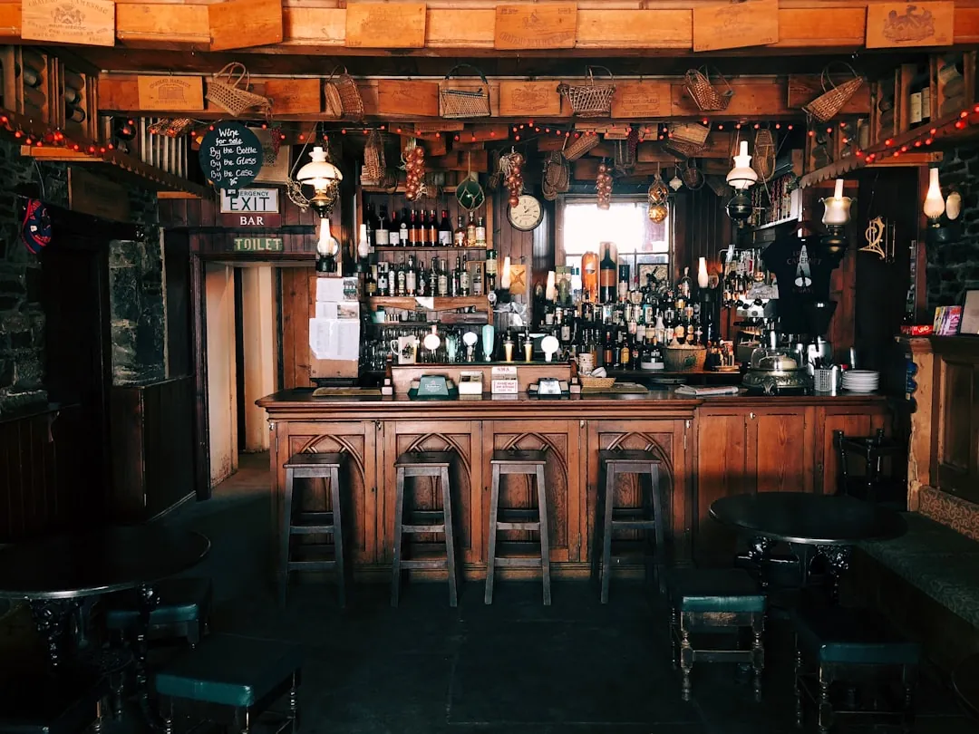 Social gathering space reflecting Masonic brotherhood and fellowship traditions